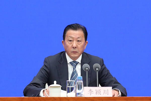 大胸美女洗澡免费看