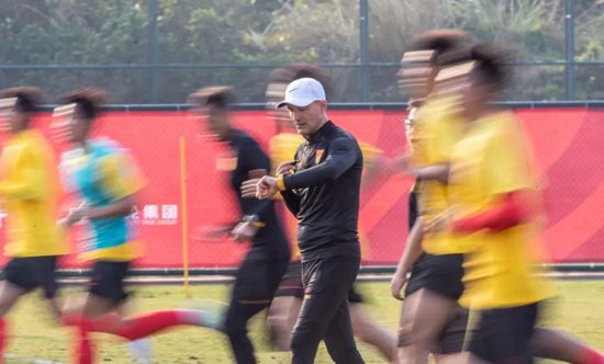 免费一区二区三区在在线视频