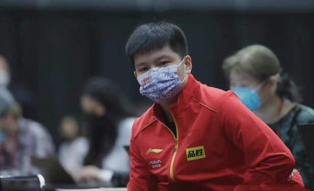 拍戏而来的有夫之妇