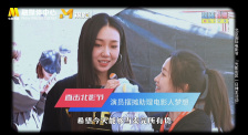 撕开丝袜裆部啪啪